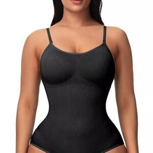 Sleek Black Women's Shapewear Bodysuit